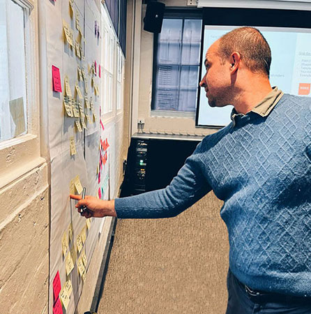 UX consultant presenting